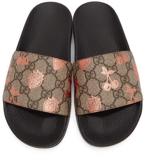 how old is gucci berry|gucci berry print slides.